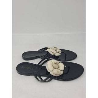 Chanel Black Jelly Camellia Interlocking CC Thong Sandals 40 EU