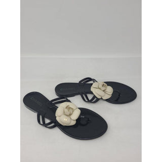 Chanel Black Jelly Camellia Interlocking CC Thong Sandals 40 EU