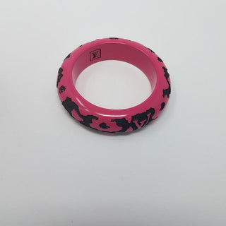 Louis Vuitton pink black LV logo Leo Monogram wooden bangle