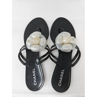 Chanel Black Jelly Camellia Interlocking CC Thong Sandals 39 sz