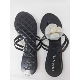 Chanel Black Jelly Camellia Interlocking CC Thong Sandals 39 sz