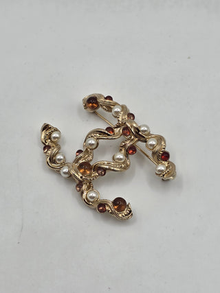 Chanel Gold-tone Faux Pearl Gripoix in CC Logo Brooch