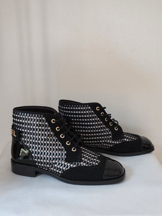 Chanel 2017 Tweed Pattern Logo Embellished Combat Boots 39 sz