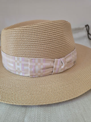 Hermès Beige Woven Straw Izia H Kilt Hat Size 59