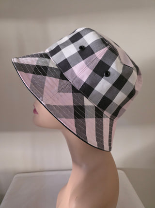 Burberry Pink multicolor Plaid print bucket hat