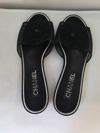 CHANEL Black Mesh Camellia Flower Open Toe Flat Sandals 39.5 sz