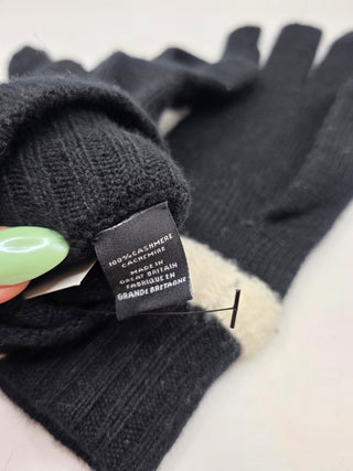 Chanel Black 2016 Cashmere Interlocking CC Gloves