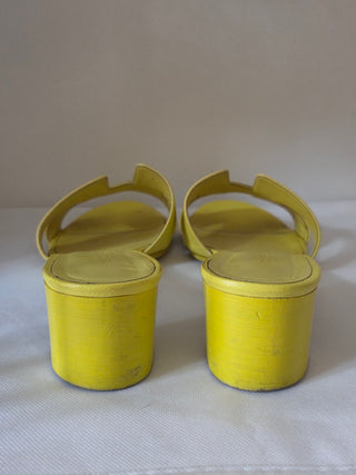 Hermès Yellow Oasis H Logo Slides 39.5 sz
