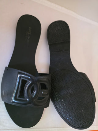Dolce & Gabbana Black DG logo 
Rubber Slides 39 sz
