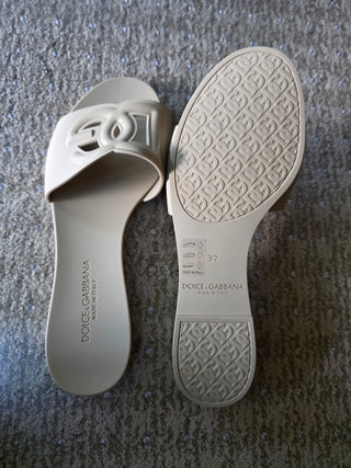 Dolce and Gabana Ivory rubber DG logo slide sandals 37 sz