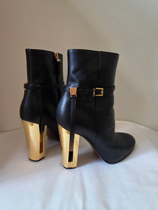 Fendi Black leather Gold-tone logo heels ankle boots 39 sz