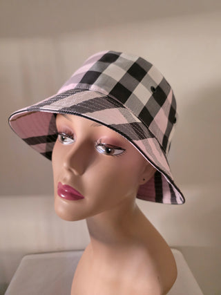 Burberry Pink multicolor Plaid print bucket hat