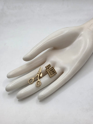 Chanel Gold-tone 2022 Strass CC Scissors Bottle Pin Set