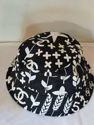 Chanel Black Interlocking CC Printed bucket hat M sz