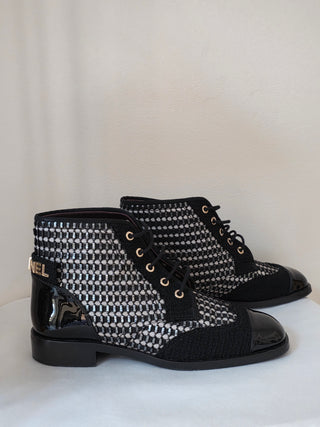 Chanel 2017 Tweed Pattern Logo Embellished Combat Boots 39 sz