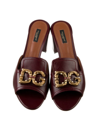 Dolce & Gabbana Brown leather Gold-tone DG Logo charm sandals 41 sz