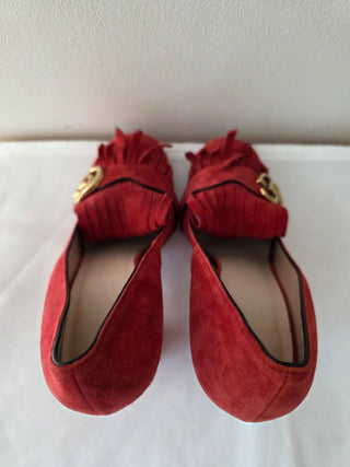 Gucci Red Suede Fringe Trim Accent Pumps 39 sz