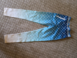 Louis Vuitton Blue multicolor
2021 LV Printed Pant Set XS