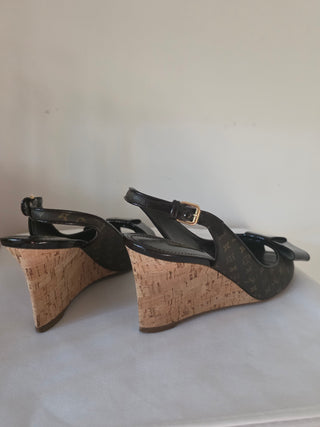 Louis Vuitton Brown LV Monogram Bow Accents Slingback Pumps 39.5 sz