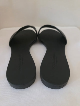 Dolce & Gabbana Black DG logo 
Rubber Slides 39 sz