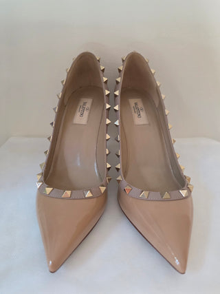 Valentino Beige Patent Leather Rockstud Heels 40 sz