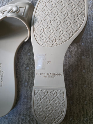Dolce and Gabana Ivory rubber DG logo slide sandals 37 sz