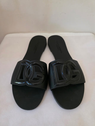 Dolce & Gabbana Black DG logo 
Rubber Slides 39 sz