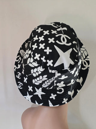 Chanel Black Interlocking CC Printed bucket hat M sz