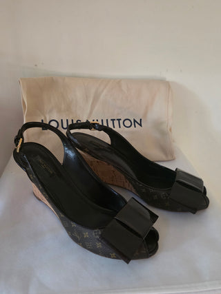Louis Vuitton Brown LV Monogram Bow Accents Slingback Pumps 39.5 sz