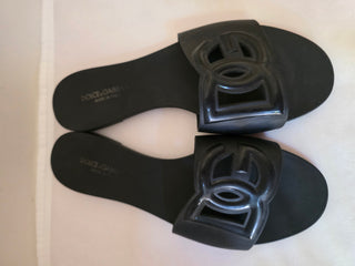 Dolce & Gabbana Black DG logo 
Rubber Slides 39 sz