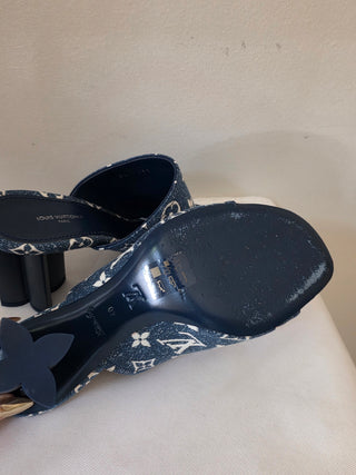 Louis Vuitton Blue LV Monogram Denim Slides 40 sz