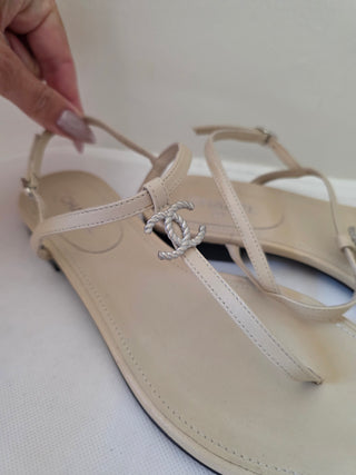 Chanel Beige leather 2019 Interlocking CC Logo T-Strap Sandals 37 sz