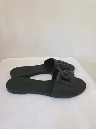 Dolce & Gabbana Black DG logo 
Rubber Slides 39 sz