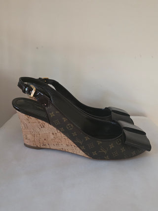 Louis Vuitton Brown LV Monogram Bow Accents Slingback Pumps 39.5 sz