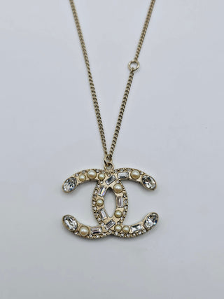 Chanel Gol-tone Faux Pearl Strass CC Pendant Necklace