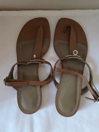 Hermès Olivia Brown Leather T-Strap Sandals 36 sz