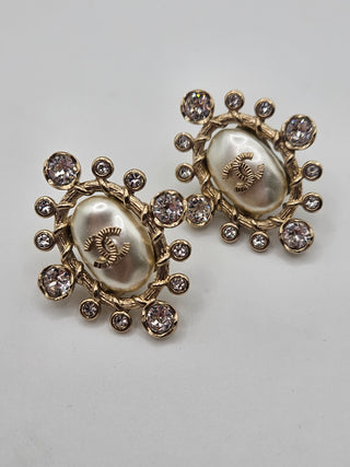 Chanel Golf-tone Pearl Strass Interlocking CC Stud Earrings