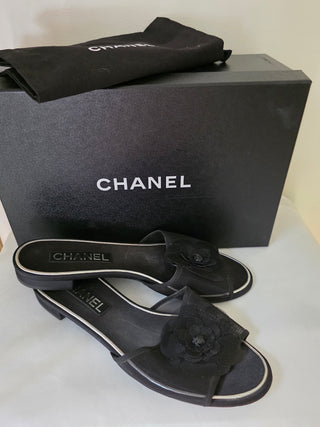 CHANEL Black Mesh Camellia Flower Open Toe Flat Sandals 39.5 sz