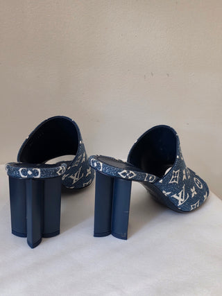Louis Vuitton Blue LV Monogram Denim Slides 40 sz