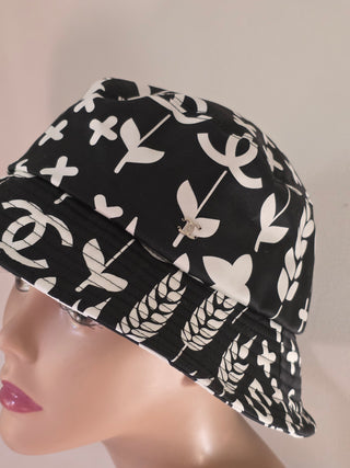 Chanel Black Interlocking CC Printed bucket hat M sz
