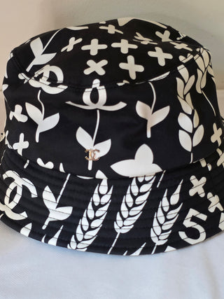 Chanel Black Interlocking CC Printed bucket hat M sz
