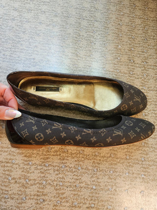Louis Vuitton Brown LV Monogram Canvas Ballet Flats 37 sz