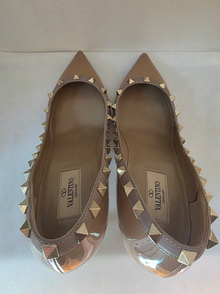 Valentino Beige Patent Leather Rockstud Heels 40 sz