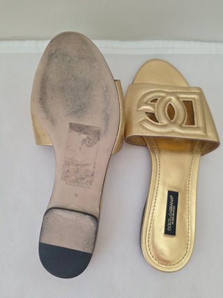 Dolce & Gabbana Gold Leather Cutout Accent Slides 36 sz