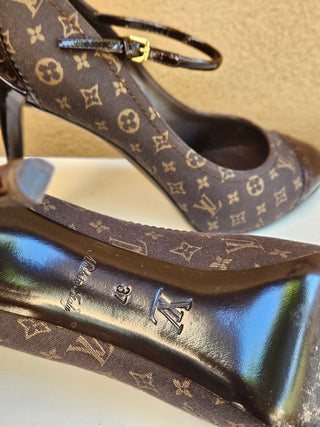 Louis Vuitton Brown LV Monogram Nylon Pumps 37 sz