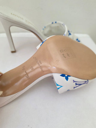 Louis Vuitton White Blue LV Monogram Leather Slides 40 sz