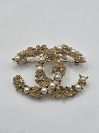 Chanel Gold-tone Metal Crystal Pearl White Nacre CC Brooch