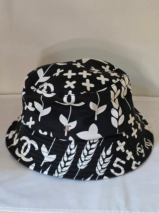 Chanel Black Interlocking CC Printed bucket hat M sz