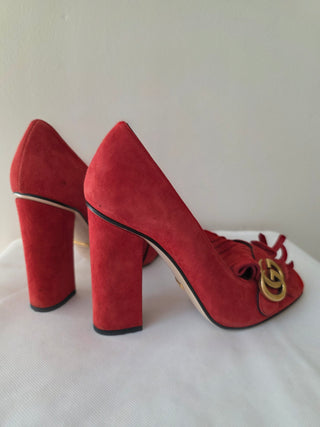 Gucci Red Suede Fringe Trim Accent Pumps 39 sz