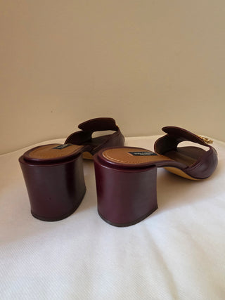 Dolce & Gabbana Brown leather Gold-tone DG Logo charm sandals 41 sz